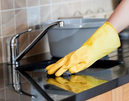 Commercial deep cleaning service for offices and shops in N6